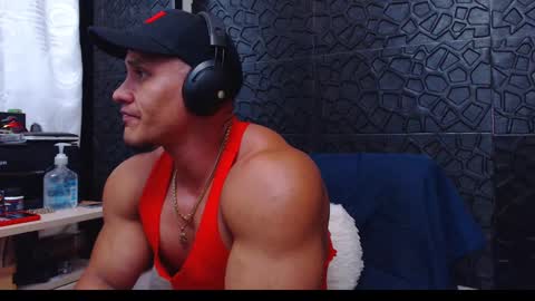 Viktor Herrera online show from December 17, 5:47 pm