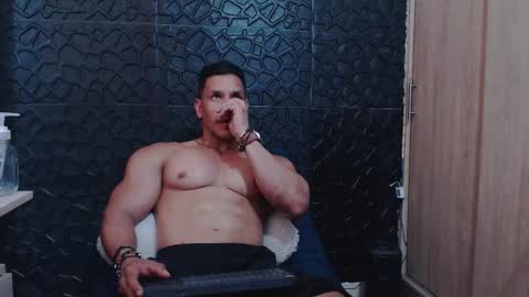 Viktor Herrera online show from February 14, 6:03 pm