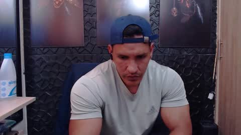 Viktor Herrera online show from March 24, 6:13 pm