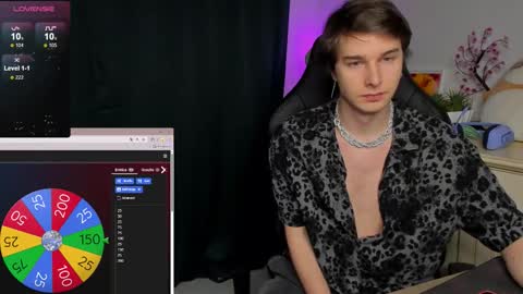 Vincent Strong online show from November 3, 10:19 am