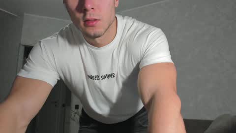 Snapshot of vincent_o chatting on January 6, 3:19 pm Vincent. uncut 18cm online show from January 6, 3:19 pm