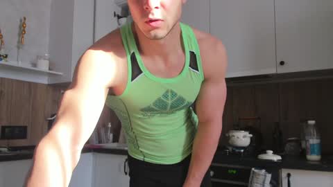 Snapshot of vincent_o chatting on January 14, 8:52 am Vincent. uncut 18cm online show from January 14, 8:52 am