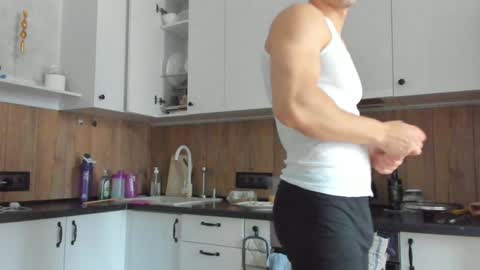 Snapshot of vincent_o chatting on January 31, 9:05 am Vincent. uncut 18cm online show from January 31, 9:05 am