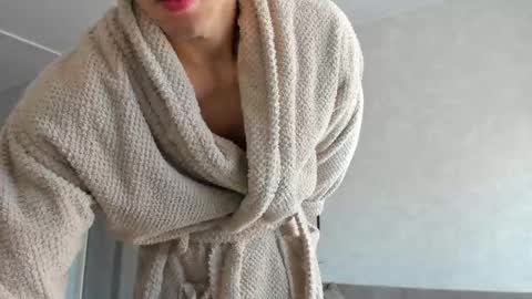 Snapshot of vincent_o chatting on September 11, 12:59 pm Vincent. uncut 18cm online show from September 11, 12:59 pm