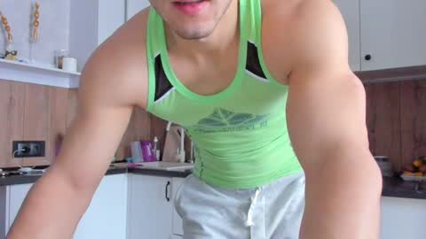 Snapshot of vincent_o chatting on February 11, 8:15 am Vincent. uncut 18cm online show from February 11, 8:15 am