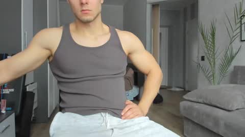 Snapshot of vincent_o chatting on January 26, 8:57 am Vincent. uncut 18cm online show from January 26, 8:57 am