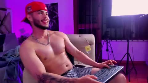 Vincent online show from November 23, 6:13 am