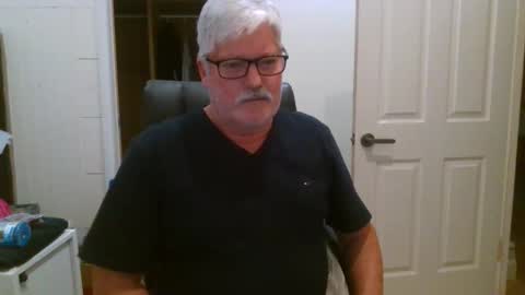 viper654321 online show from December 14, 7:59 am