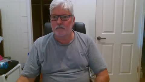 viper654321 online show from December 18, 7:48 am