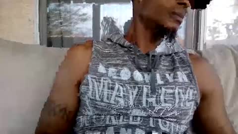 Omoje Ultra Mega online show from May 3, 1:52 am