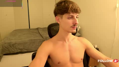 vitoraugustoxxx online show from May 18, 5:06 pm