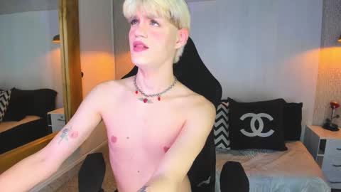 Vlad  online show from February 25, 2:29 pm