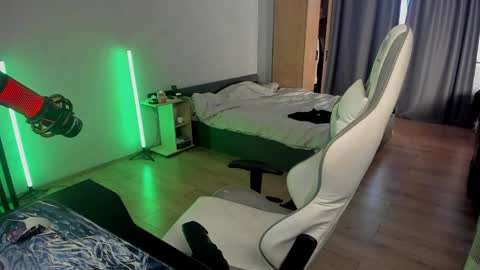 vova online show from April 16, 3:01 pm