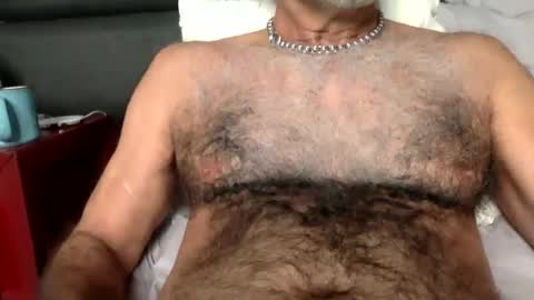 Enjoy guys of all ages if you are not on cam please dont ask for requests if i dont respond dont think im ignoring you i online show from January 6, 4:23 pm