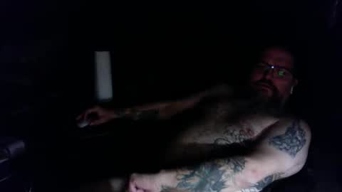 Snapshot of wakeupthedead77 chatting on October 24, 5:09 am Mr. Dead online show from October 24, 5:09 am