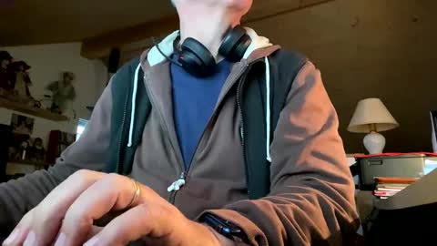 waltix64 online show from November 3, 4:09 pm