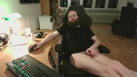 wantsahug online show from February 26, 7:37 pm