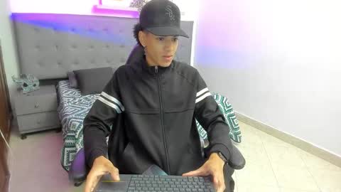 WES online show from January 11, 3:27 pm