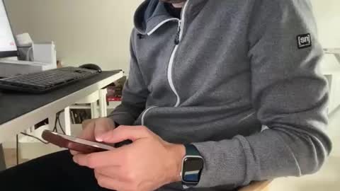 wet_adidasboy online show from November 20, 9:30 am