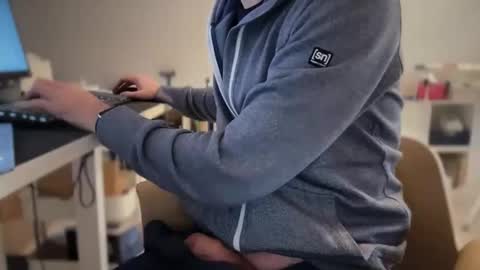 wet_adidasboy online show from February 3, 9:14 am