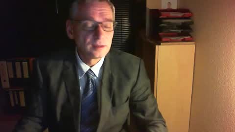 Franz online show from November 16, 6:04 am