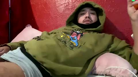 whatshisname562 online show from December 16, 4:49 pm