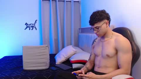 whipped_ripped online show from October 24, 1:46 pm