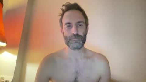 Snapshot of whiskylovexxx chatting on October 7, 9:30 pm WhiskyLove online show from October 7, 9:30 pm