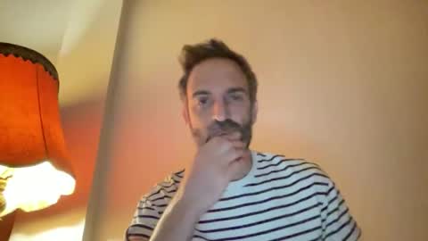 Snapshot of whiskylovexxx chatting on September 30, 11:08 pm WhiskyLove online show from September 30, 11:08 pm