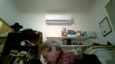whiteboomer online show from May 27, 9:17 am