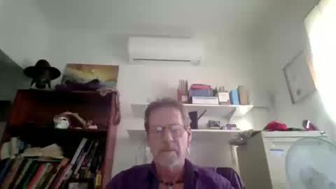 whiteboomer online show from December 17, 7:37 am