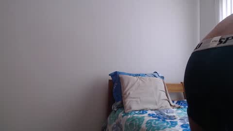 Snapshot of whiteboymask chatting on February 2, 6:20 pm Whiteboymask online show from February 2, 6:20 pm
