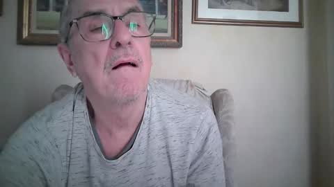 whitebriefs009 online show from September 16, 8:48 am