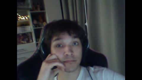 whitekingg online show from November 23, 1:33 pm