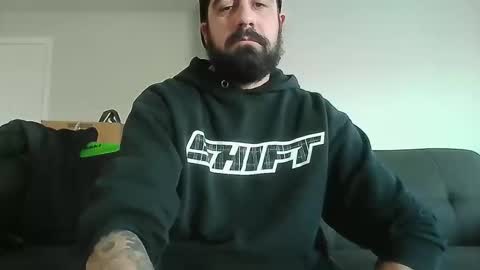 whtboytatted384 online show from December 14, 9:11 pm