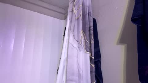 whyteboi8989 online show from September 16, 3:07 am