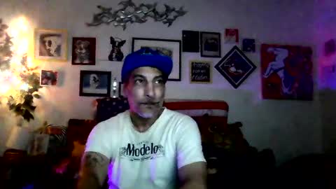 whytetrashed online show from August 5, 2:00 pm