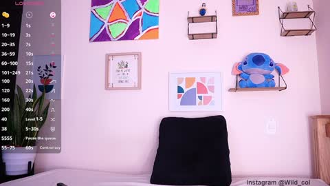 Snapshot of wild_col chatting on February 6, 9:32 am wild_col online show from February 6, 9:32 am