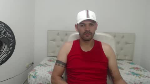 wildchris_ online show from January 12, 2:32 pm