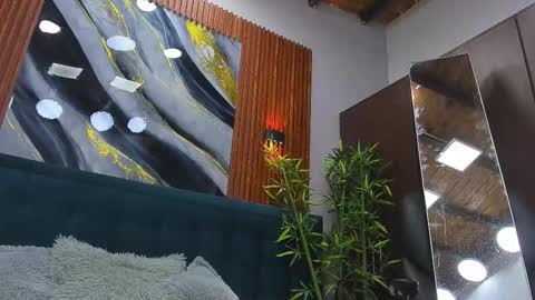 Snapshot of wildthor26 chatting on October 22, 2:48 am wild online show from October 22, 2:48 am