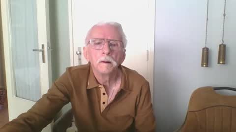 willem77779 online show from April 3, 11:07 am