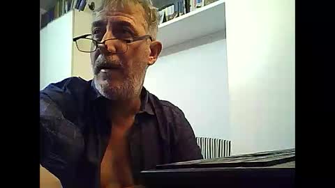 Willfire71 online show from December 8, 5:18 am