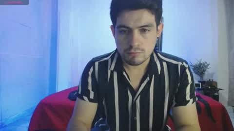 william_steel_ online show from February 6, 3:31 pm