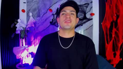 william_steel_ online show from October 26, 5:09 am