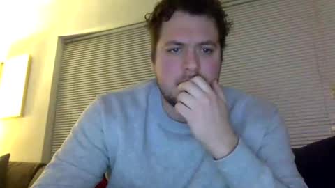 Snapshot of williambeats chatting on December 15, 4:51 am will i am online show from December 15, 4:51 am
