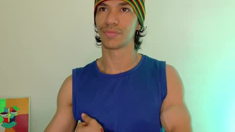 willy_veins online show from June 2, 4:35 am
