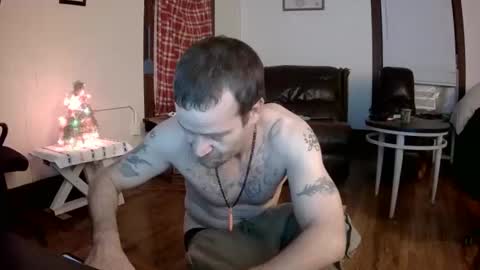 willydogg83 online show from December 16, 6:09 am