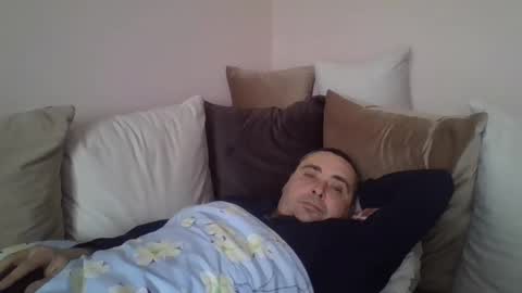 winston1982q online show from April 2, 12:24 pm