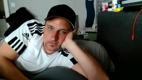 Dirty online show from August 2, 2:37 pm
