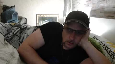 Snapshot of wirzwei8883 chatting on December 8, 6:06 pm Dirty online show from December 8, 6:06 pm